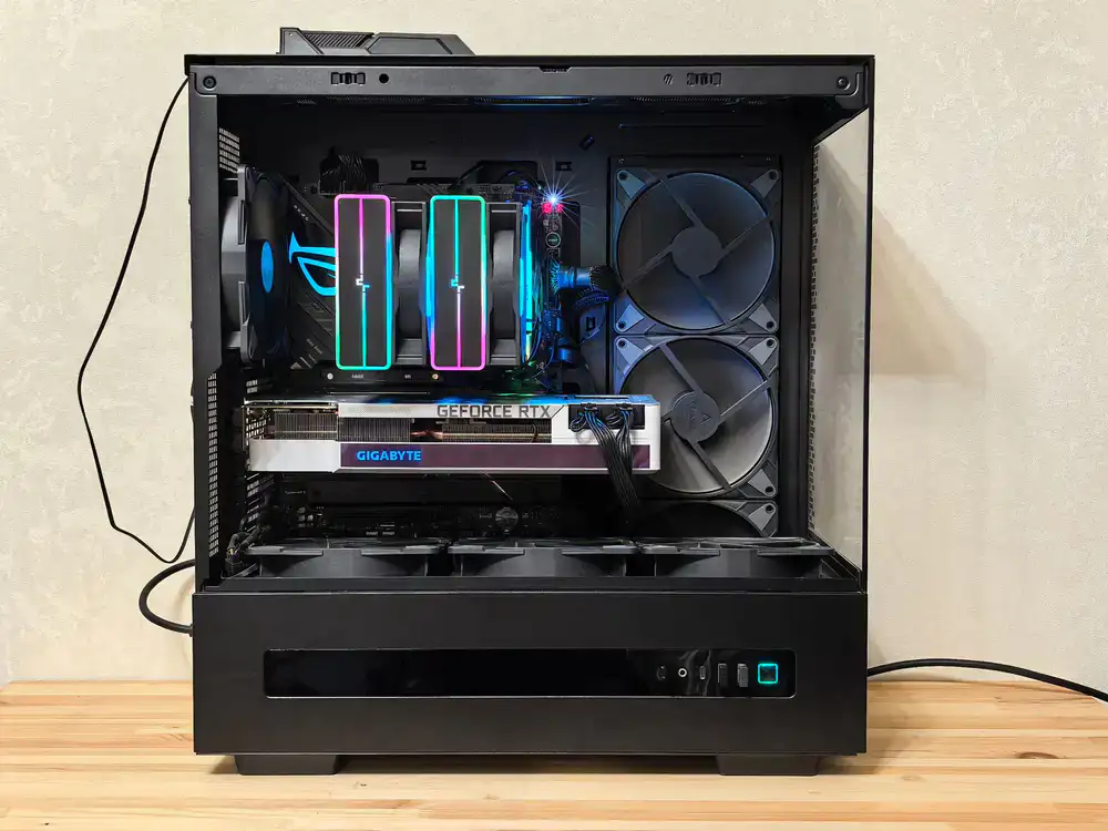 Compact 1080p gaming rig