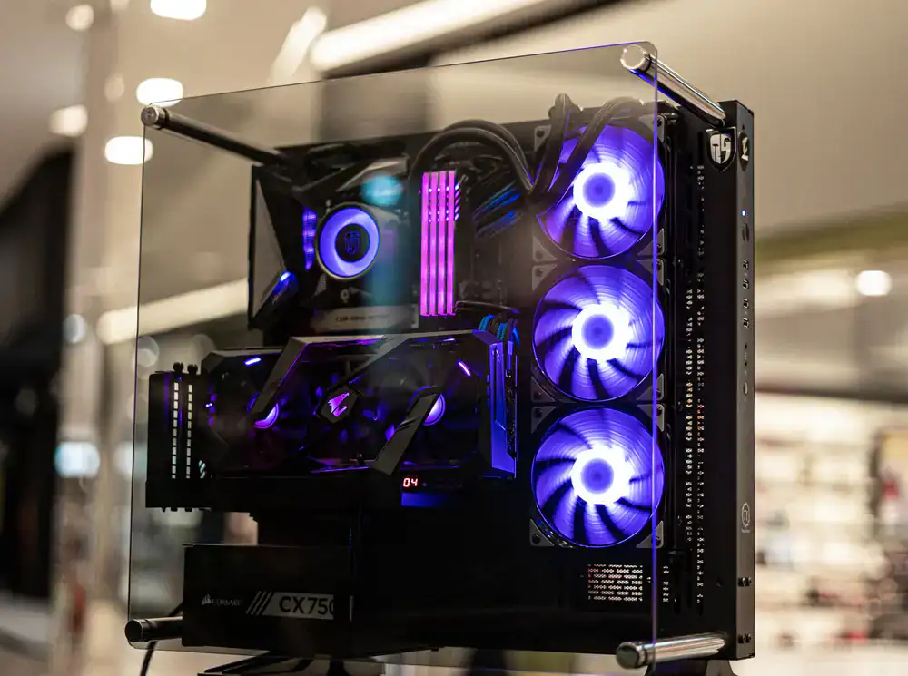 Elite 4K gaming PC with custom water block